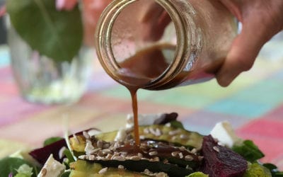 How to Make Delicious and Easy Homemade Salad Dressings